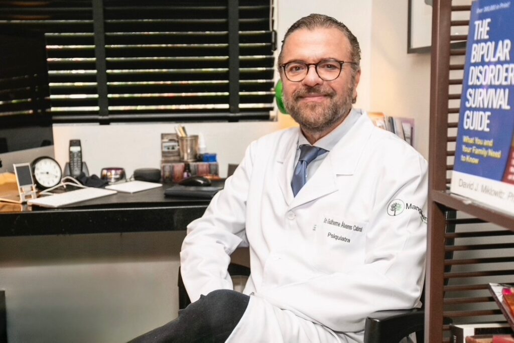 Dr. Guilherme de Barros Álvares Cabral - Psiquiatra